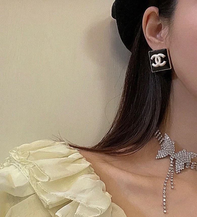 Ch**el earrings